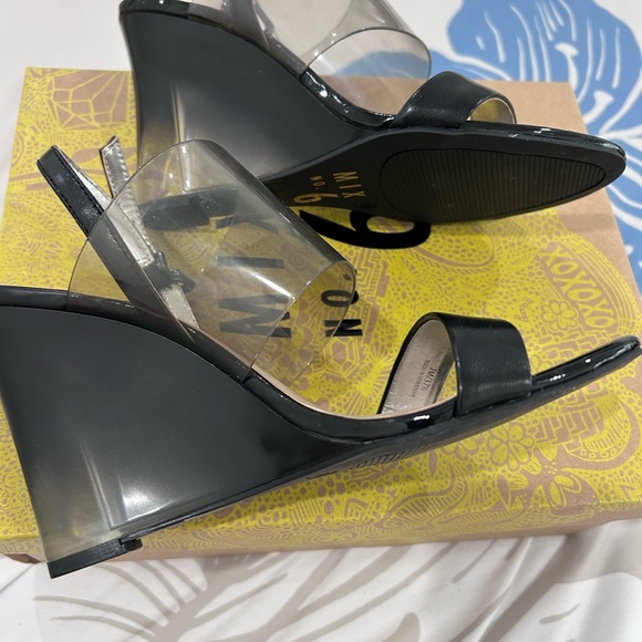 💰SALE💰 MIX NO. 6 • Black & Clear & Smoke Wedge Sandal • sz 7/ 37 - Picture 4 of 7